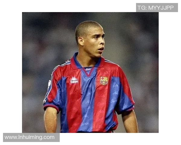 全球足坛传奇人物谁是大家心目中最佩服的足球明星及其背后的故事 全球足坛传奇人物谁是大家心目中最佩服的足球明星及其背后的故事