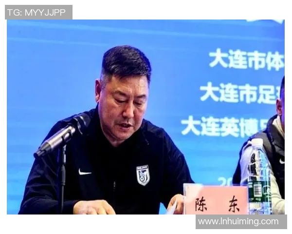 大连足球明星意外去世引发社会广泛关注与讨论 大连足球明星意外去世引发社会广泛关注与讨论